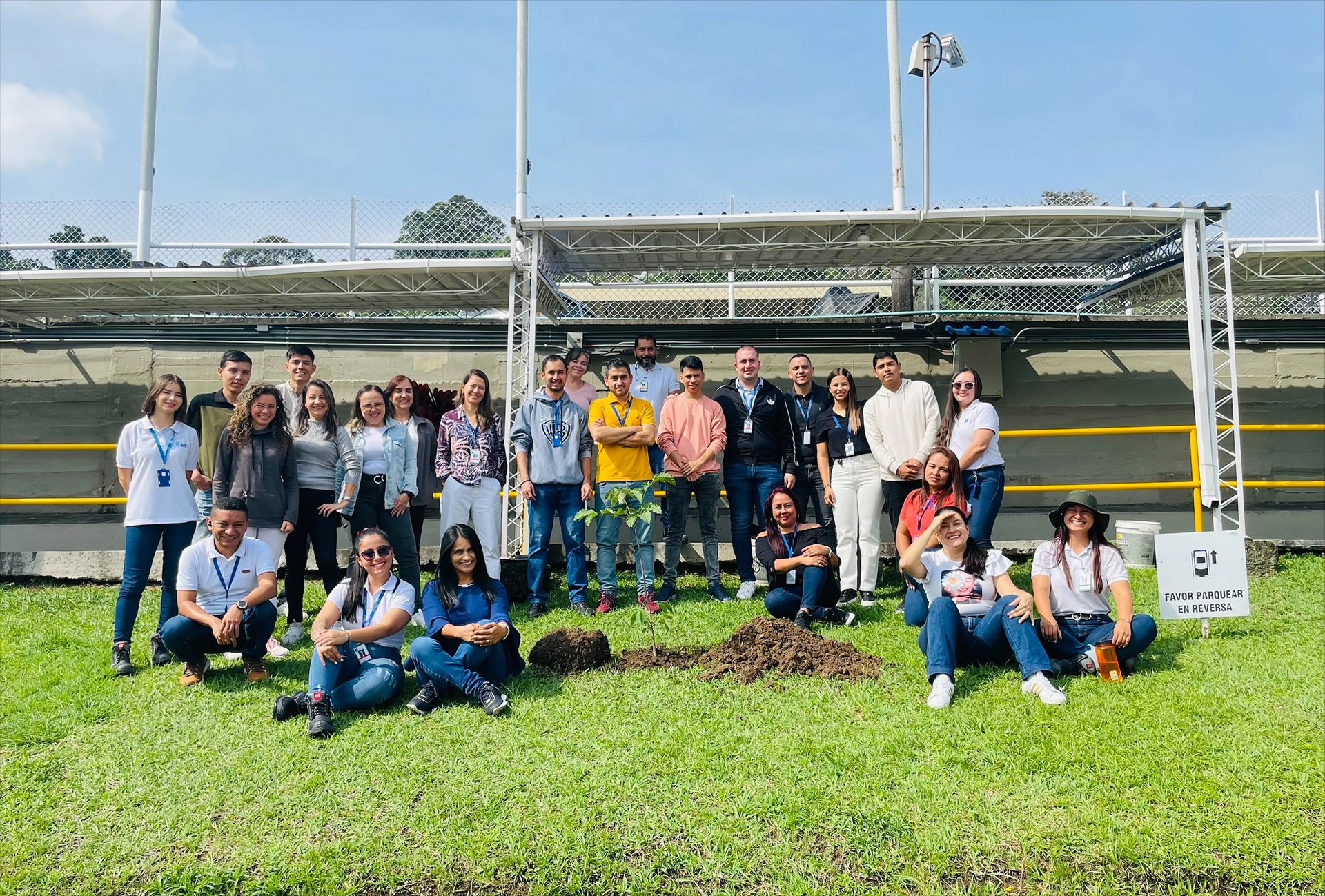 Coats Colombia for Earth Day